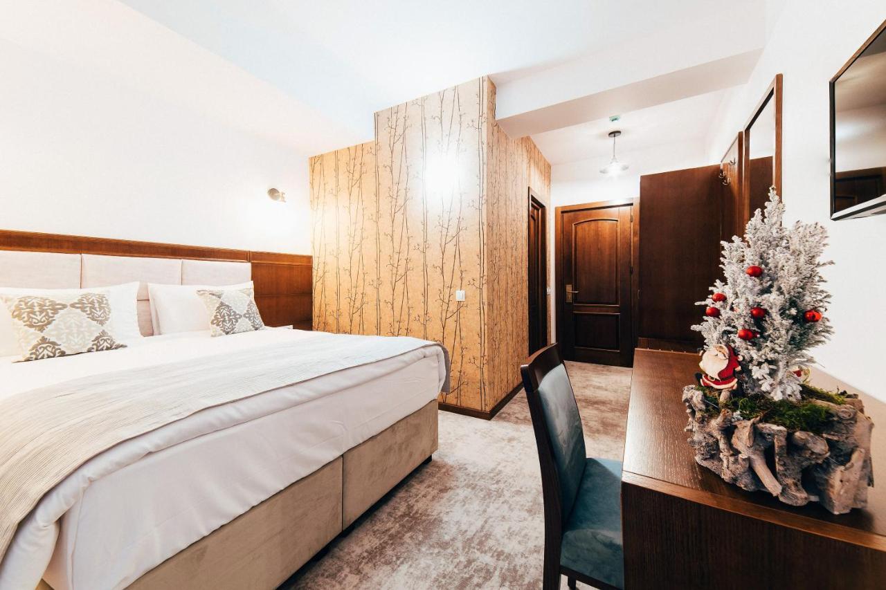 Hotel Buchenland Gura Humorului Luaran gambar